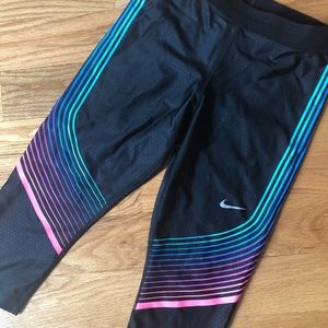 Nike crop pants